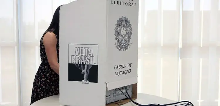 Que horas começa a votação